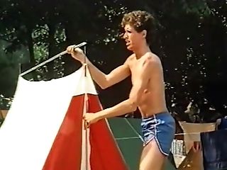 Le Camping En Folie (1981)